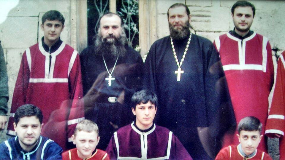 სუფთა გულით, ლამაზი სულით და ტკბილი გალობით განადიდებს ზეციურ მამას მოზეიმე საქართველოში KARIBCHE